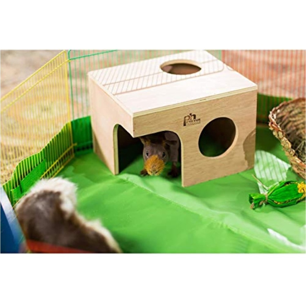 Prevue Pet Products Wood Animal Hut for Guinea Pigs